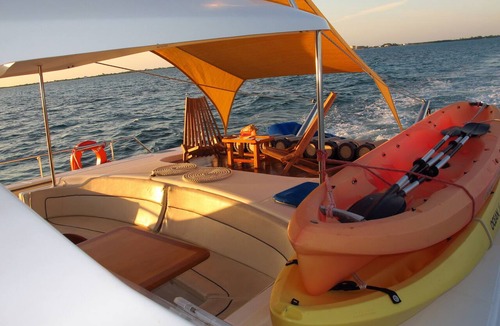 Placencia Boat Rental | Tropical Yacht Charters. - Family Vacation