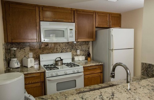 Palm Beach Hotel | Two Bedroom Suite @ Caribbean Palm Village Resort