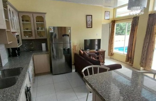 Castries Apartment | Union Hilltop Paradise Villas - Relaxing 2-Bedroom Villa for Family & Friends 1