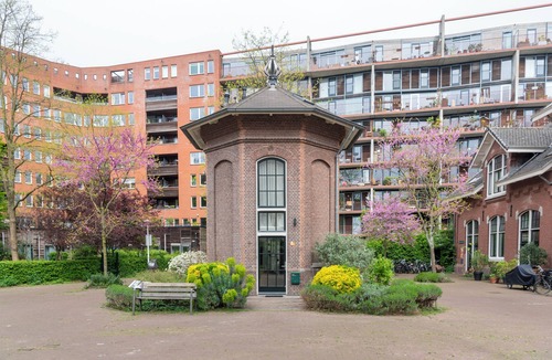 Centrale Markt Apartment | Unique 3 floor tower apartment with AC at Westerpark