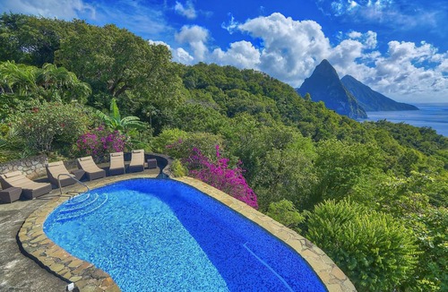 Mamin Villa | Villa Atabeyra - St Lucian Hillside Escape with Stunning Ocean and Piton Views