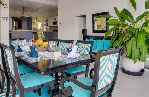 Cap Estate Villa | Villa Chilla 4 Bedroom Home
