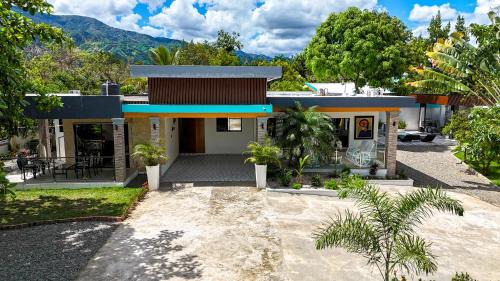 Bonao Villa | Villa Donatella Bonao