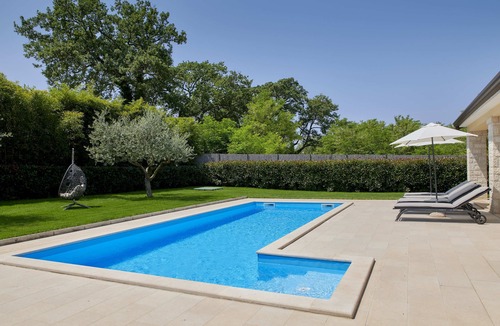 Fuskulin Villa | Villa Giovanna is located on a quiet location 6 km from Porec.