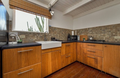 Santa Cruz House | Villa Luna LLena located in the Jamanota hills of Aruba's Arikok National park