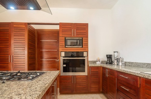 La Ceiba Villa | Villa Sea and Nature view - 6 BR with A/C - 2 pools - 1 jacuzzi for 6 pers WIFI