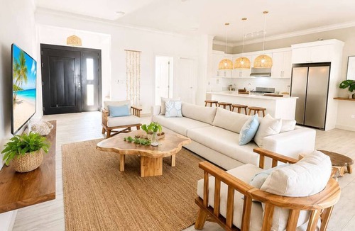 Playa Chiquita Villa | Villa Solana in Oceanfront Com Sosua Ocean Village