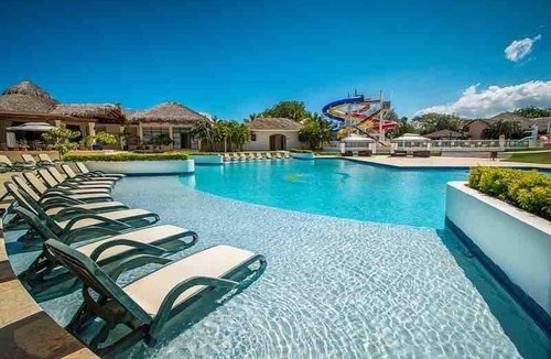 Playa Chiquita Villa | Villa Solana in Oceanfront Com Sosua Ocean Village