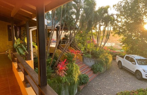 Gros Islet Villa | Villa Sunrise Sunset boasts stays like Amy Winehouse.