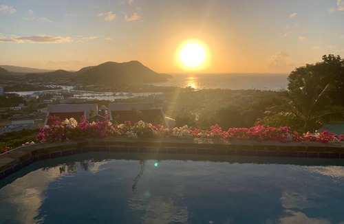 Gros Islet Villa | Villa Sunrise Sunset boasts stays like Amy Winehouse.