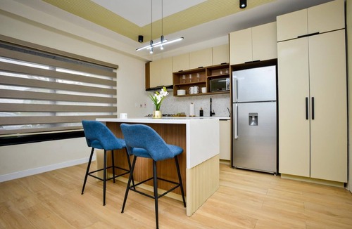 Tower Isle Apartment | Villa Topenga Luxury Studio