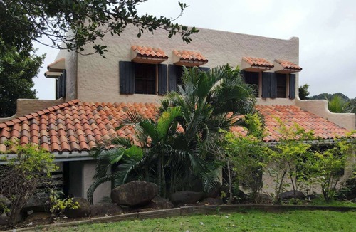 Calibishie Villa | Villa Vista-Luxury Private Beachfront Villa with Spectacular Views!