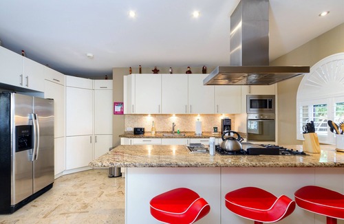 Sabana Liber Villapark House | Villa with pool, spa and outdoor kitchen!