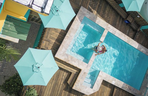 Cabezas Apartment | Vip parking 5 minute walk to the beach