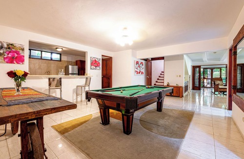 Los Lagos Villa | Walking Distance to the Beach