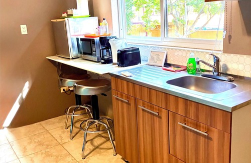 Opal Apartment | Walking distance to the Beach. Relax in your patio 🌴