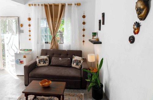 Harbour View Apartment | watchRasta Studio Culture, Beaches & Airport