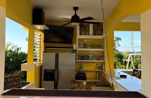 Discovery Bay Apartment | Welcome to Spring Dash,2BR POOL&BEACH ACCESS+VIEW,FREE PARKING,BAR&Grill, &AC