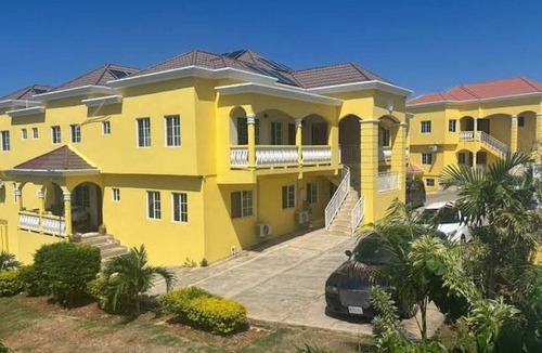 Discovery Bay Apartment | Welcome to Spring Dash,2BR POOL&BEACH ACCESS+VIEW,FREE PARKING,BAR&Grill, &AC