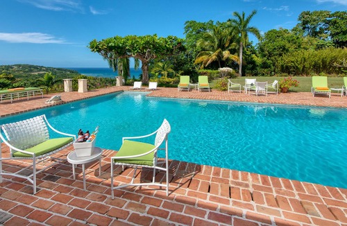 Coral Gardens Villa | Windsong Villa (2/4 Rooms)