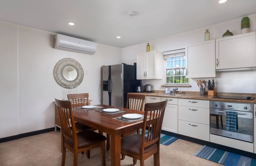 Marine Gardens Condo | Wonderful 1-bed condo, 2min walk to beach & more