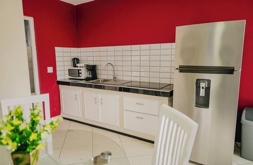 Noord Apartment | Wonderful 1-bedroom Apartment 3 km From Eagle Beach