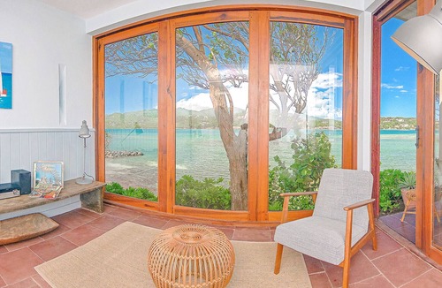 Fort Jeudy Villa | Your style, your way