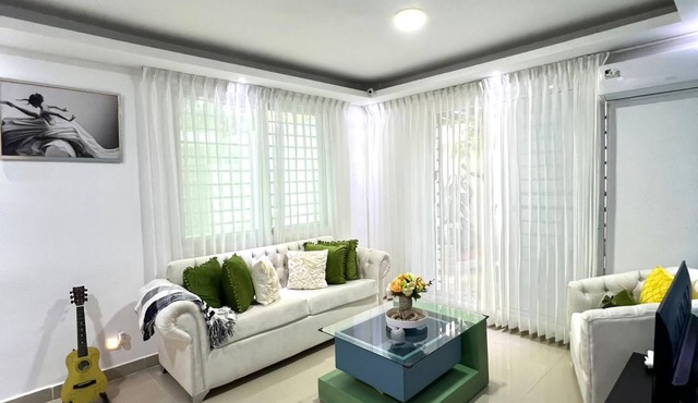2-bedroom apartment in tranquil Santo Domingo Este with AC
