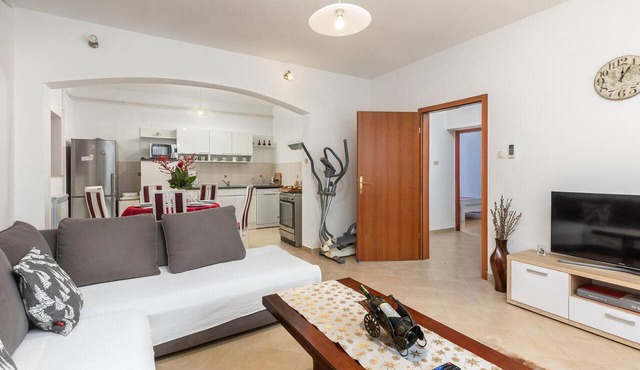 2 bedroom cozy apartment in Kostrena in Kostrena