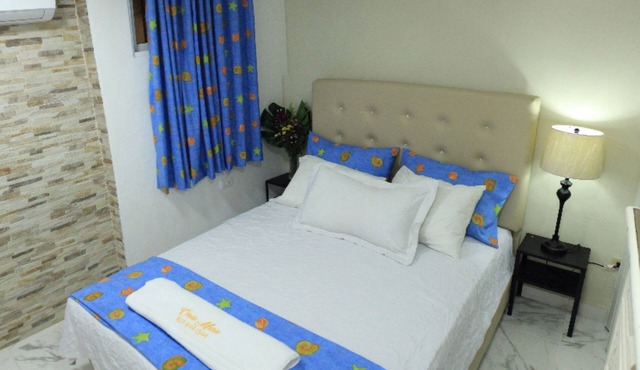 2 Guests 1Bed Studio 3min to Beach and Main Street