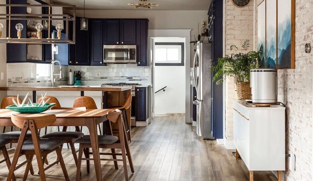 2B/2BA Lux Windsor Home w/Gym & Game Room in Windsor