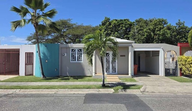 3-bedroom villa in peaceful Rincon neighborhood, walk to beaches and groceries