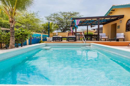 3Bed-PrivatePool NearHotelBeach