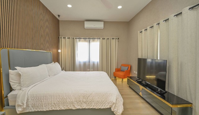 3BR Mammee Apple Suite, Luxury Villa-MSV, Views & Chef's Kitchen