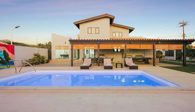 7BR Villa | Eagle Beach & Superfood | by Bocobay