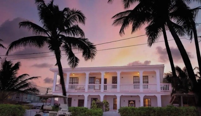 8 br/Ocean View/Pool/Walk to Centar of San Pedro