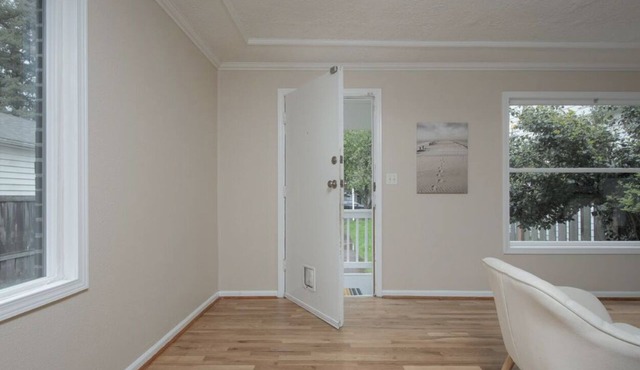 A Home A Way from your Home with 3-bedroom & 2 bathroom with free parking in Portland