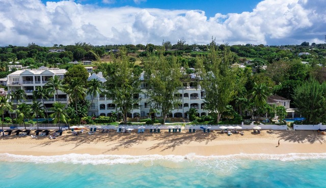 A Luxury Beachfront 3 Bedroom Apartment With Stunning Sea Views On Paynes Bay