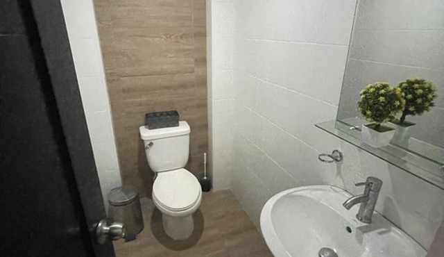 Apartamento de 3 Habitaciones y 2.5 Baños Listo Para Utilizar, Area Social