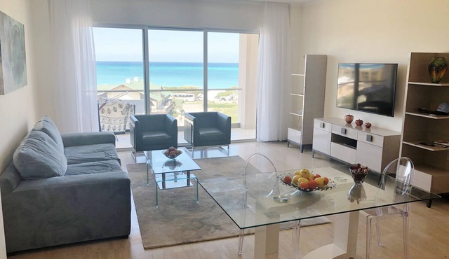 ! APR - DEC SALE! 5★ LUX SPACIOUS ON EAGLE BEACH 2' WALK!