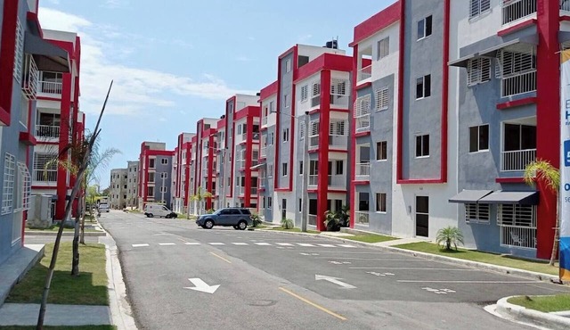 Apt 5 Stars, AC, WiFI, Free Parking, under Haina RD
