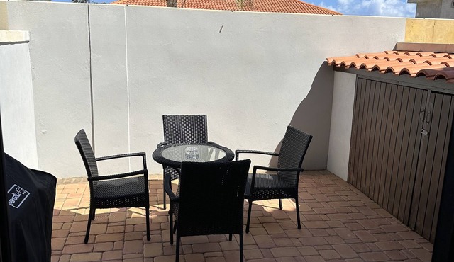 Aruba One Happy Island House- minutes from the beach, your home away from home!
