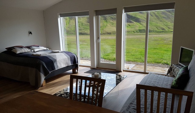 Bólstaðarhlíð, Cottage/Studio with great view in Blönduós