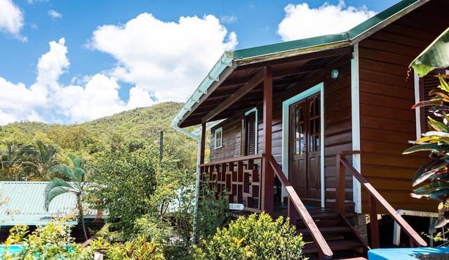 Bangalow in Marigot bay 2 minutes walk to the beach
