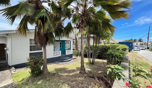 Barbados, Barbados – Relax in this bright 3-bedroom Modern house