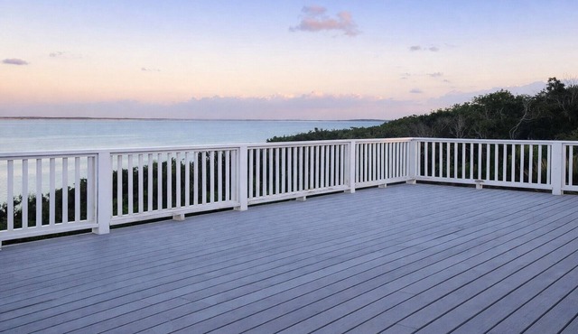 Bayside Estate - Ocean View Family Vacation Rental