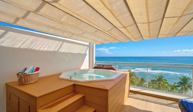Beachfront | Private Jacuzzi | Ocean Views | Pool