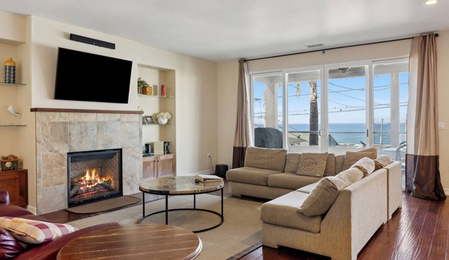 Beautiful Custom home, great ocean views! Pets Allowed! in Cayucos