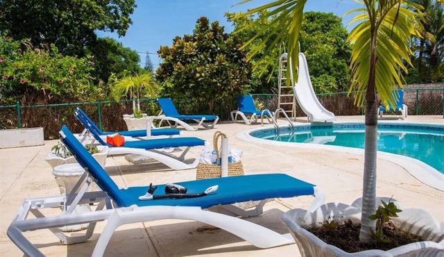 Beautiful, Private Pool, Family Villa in Gated Beach Community