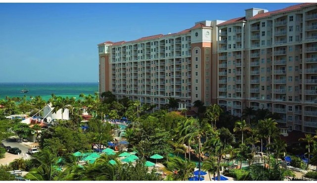 Beautiful Resort on the Beautiful Beach in Beautiful Aruba